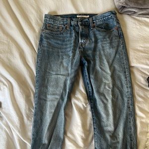 Levi’s wedgie jeans size 28
